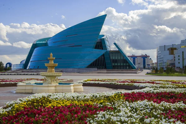 Koncertní Síň Qazaqstan Astaně Kazachstán Fotografie Byla Pořízena 2018 Royalty Free Stock Obrázky