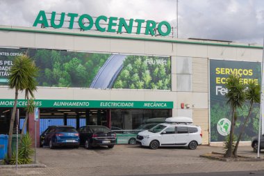 Lizbon, Portekiz 'de hizalama, elektrik ve mekanik hizmetler sunan bir otomotiv tamirhanesi.