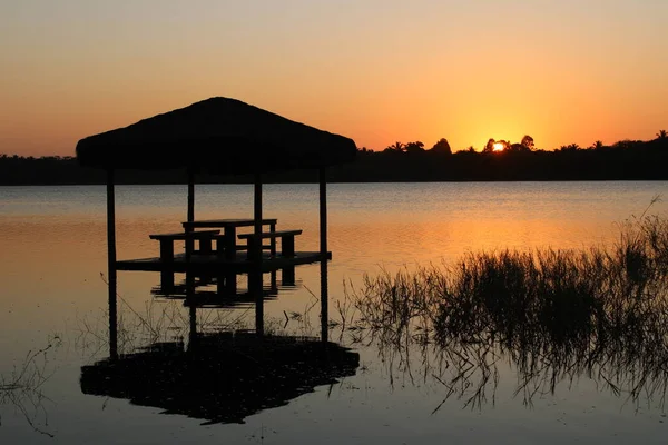 Sunset Palafito Overwater Lake — Fotografie, imagine de stoc