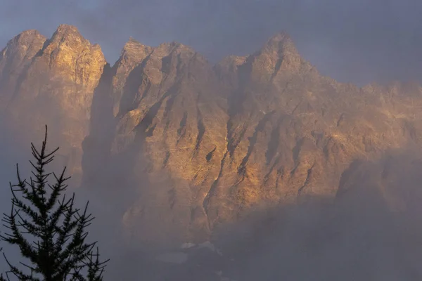Mt. Cervino (Matterhorn Vadisi)