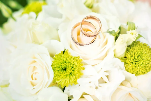 Engagement ring with flowers Royalty Free Stock Images