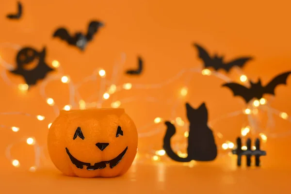 Frohes Halloween Kürbis Fledermäuse Katze Geist Auf Orangefarbenem Hintergrund Und — Stockfoto
