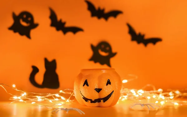 Boldog Halloweent Tök Denevérek Macska Szellem Egy Narancs Háttér Egy — Stock Fotó