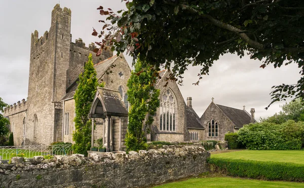 Piccola Chiesa Medievale Nella Città Irlandese Adare Famosa Buona Conservazione — Foto Stock