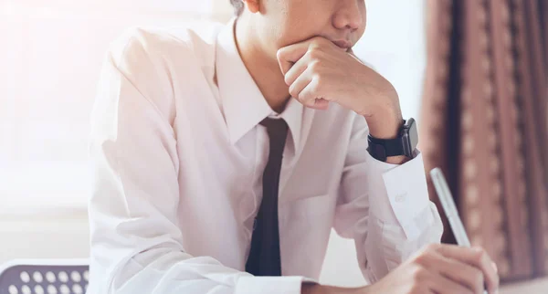 Zakenman Zijn Kantoor Met Documenten Werken — Stockfoto