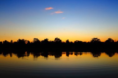 Günbatımında gökyüzünün güzel atmosfer