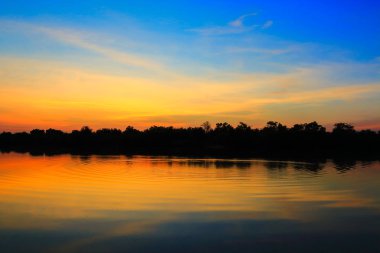 Günbatımında gökyüzünün güzel atmosfer