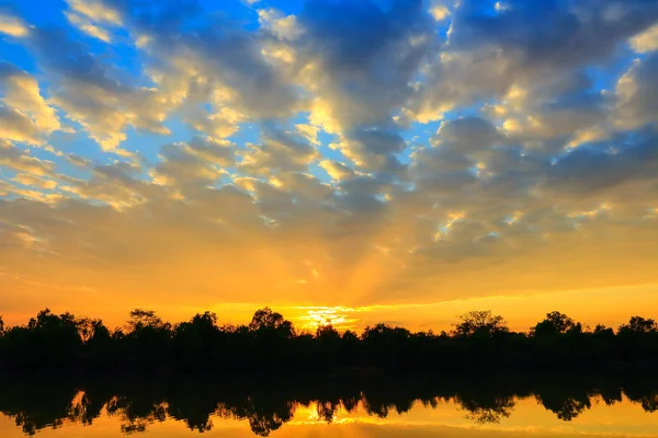 Hermosa Atmósfera Del Cielo Atardecer — Foto de Stock