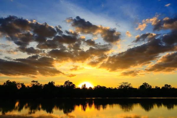 Hermosa Atmósfera Del Cielo Atardecer — Foto de Stock