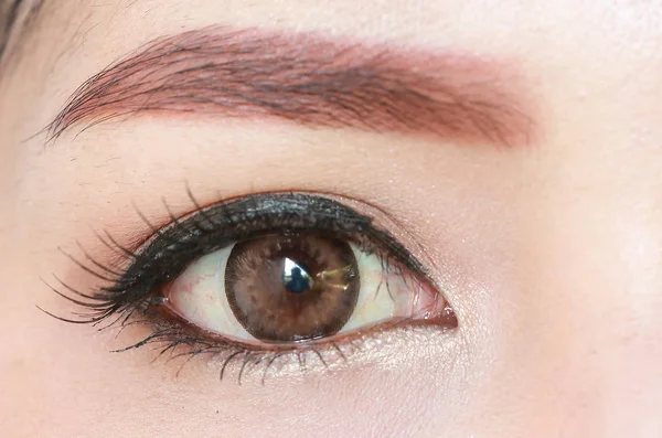 Macro Beautiful Woman Eyes Wearing Contact Lenses — Stock Photo, Image