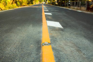 Karayolu trafiği satırlarını Tayland ile.