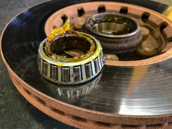 Fren diskleri ve tekerlek akslar heck onarım.