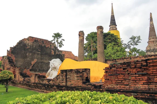 Ancient Buddha Wat Yai Chai Mongkol Tailândia — Fotografia de Stock