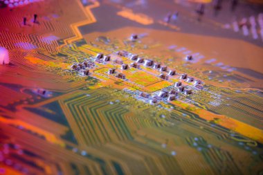 Elektronik devre kartı arka planı, yakın plan fotoğrafı.