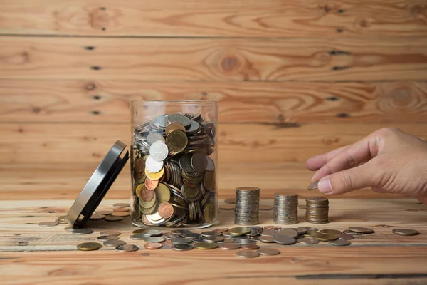 Para kavramı - para sikke yığını büyüyen iş