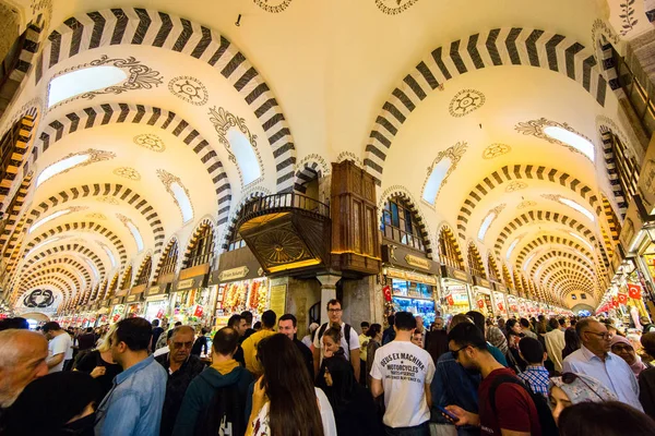 Turquía Estambul Mayo 2019 Compras Mercado Del Gran Bazar Dos —  Fotos de Stock