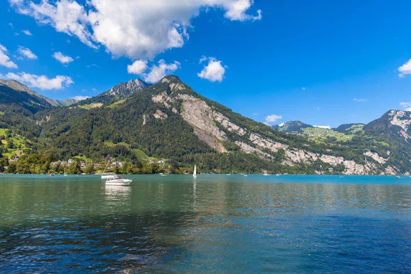 Bella Vista Sul Lago Walensee Estate Con Alpi Sullo Sfondo — Foto Stock