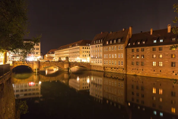 Night View Museumsbruck Музейний Міст Heilig Geist Spital Historical Hospital — стокове фото