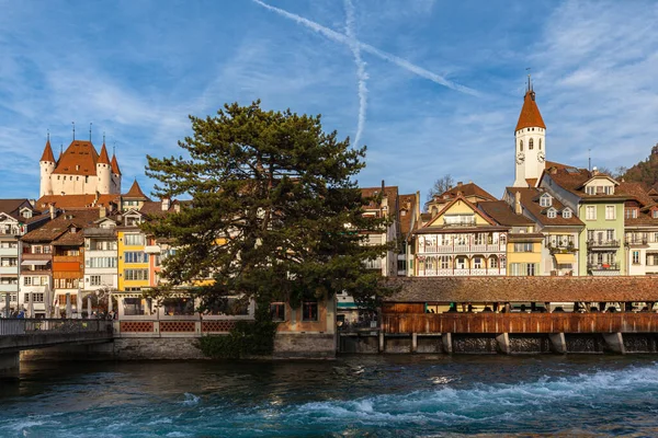 Beautiful Panorama View Thun Old Town Aare River Side Sunny — Stock Photo, Image