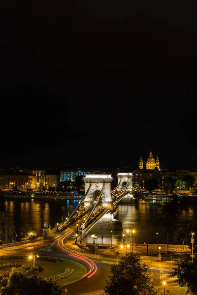 Stunning View Szechenyi Chain Bridge River Danube Stephen Basilica Skyline — стоковое фото