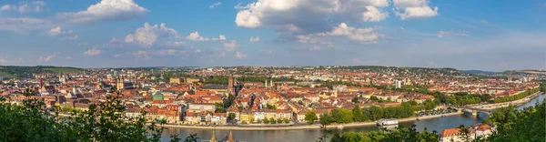 Панорама Wuerzburg Cityscape View Platform Marienberg Fortress Sunny Summer Day — стокове фото