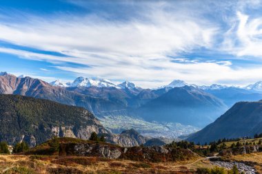 İsviçre 'nin Belalp, Valais Kantonu, İsviçre' nin küçük Alpleri Panorama Manzarası