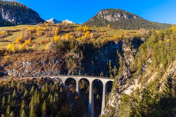 Stunning View Landvasser Viaduct Afternoon Sunshine Autumn Day Alps Colorful — Stock Photo, Image