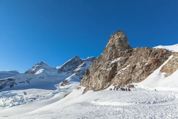 Ohromující Pohled Slavný Vrchol Jungfrau Švýcarska Alpsand Sfinga Observatoře Nejvyšších — Stock fotografie