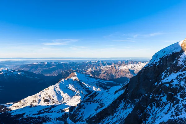 스위스 오베르 란트의 융프라우 에서부터 알프스 산맥의 — 스톡 사진