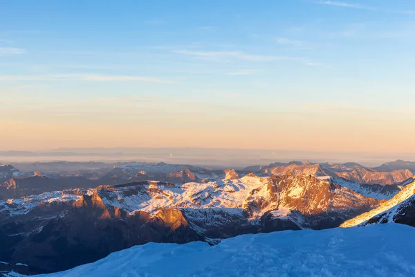 Vista Panorâmica Cordilheira Dos Alpes Berneses Entardecer Jungfraujoch Bernese Oberland — Fotografia de Stock