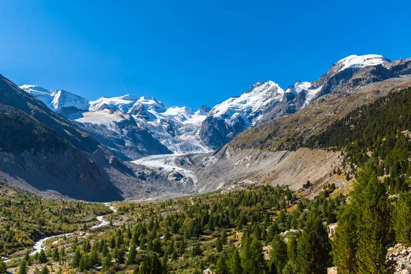 Ohromující Pohled Masivní Ledovec Bernina Morteratsch Turistické Stezce Švýcarské Oblasti — Stock fotografie