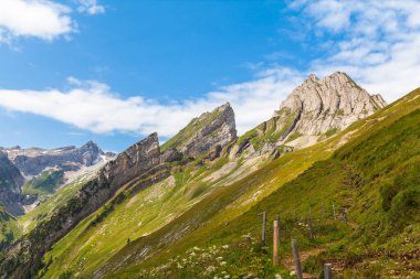 Doğu İsviçre 'de Santis ve Alpstein' in göz kamaştırıcı manzarası, Appenzell Kantonu