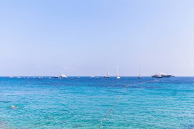 İtalya 'nın Capri adasındaki Akdeniz manzarası