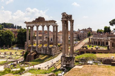 Kolezyum, İtalya yakınlarındaki antik Roma harabelerinin manzarası