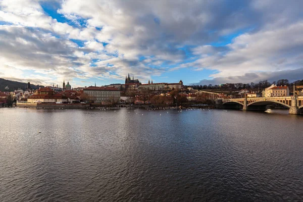 Чудовий Вид Старий Район Мала Стана Прага Річці Влтава Палацом — стокове фото
