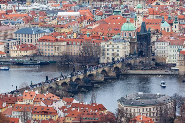 Повітряний Вид Міст Карла Через Річку Влтаву Міський Пейзаж Праги — стокове фото