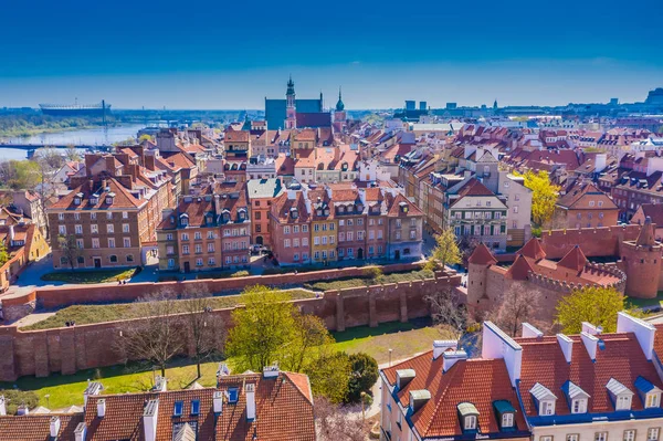 Skyline Warsaw with old town. Warsaw, Poland Old town market squ — Stock Photo, Image