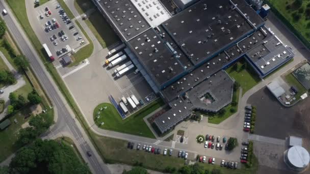 Industrieel modern Warehouse laadperron Ourdoor. Luchtfoto — Stockvideo