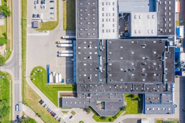 Birçok Kamyonun Unl Olduğu Endüstriyel Yükleme Alanının Havadan Çekimi