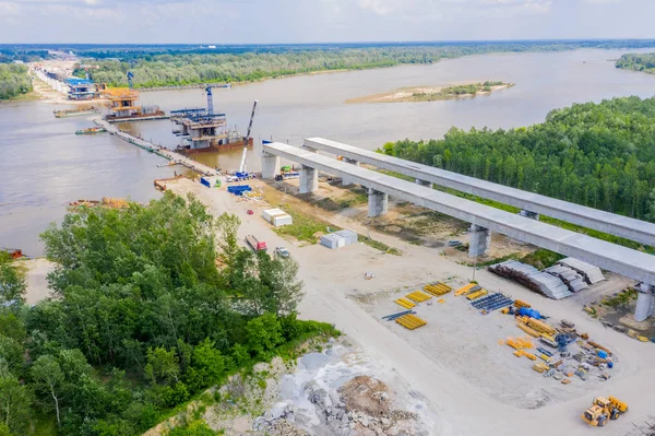 Aerial utsikt över Highway Bridge under uppbyggnad. Poland Warszawa. — Stockfoto