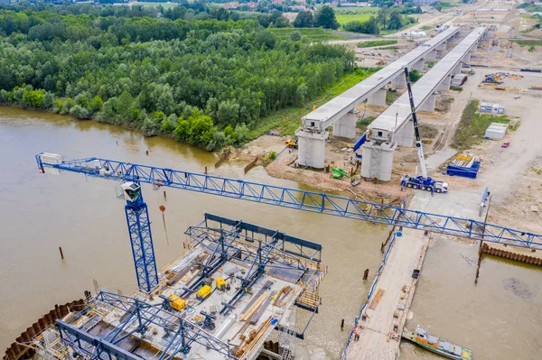 Vista aérea del puente de carretera en construcción. Polonia Varsovia . — Foto de Stock