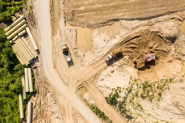 Yeni yol inşaatının hava manzarası. Varşova Wilanow