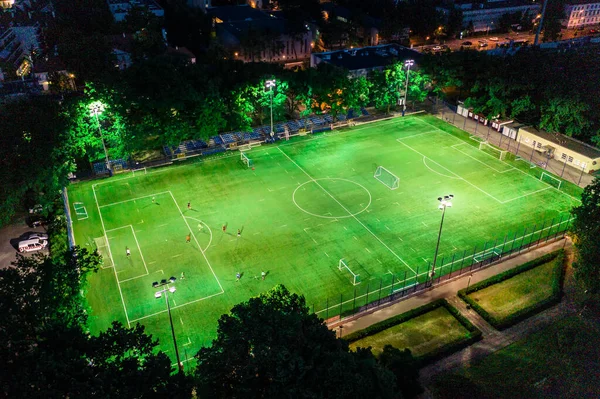 Wieczorny Stadion Piłkarski Wieczorem Widok Lotu Ptaka — Zdjęcie stockowe