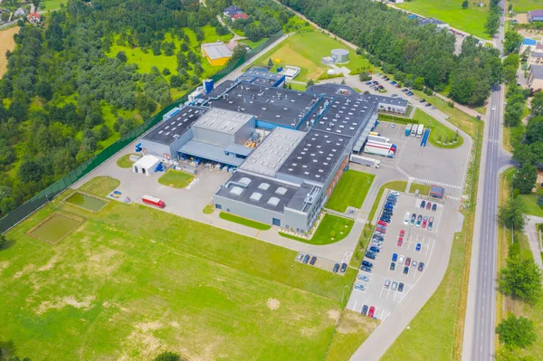 Bovenaanzicht Vanuit Lucht Van Industriële Opslagruimte Met Zonnepanelen Het Dak — Stockfoto