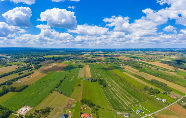 Lenyűgöző Légi Panoráma Táj Falu Zöld Mezők Fák Drónjáról Mezőgazdasági — Stock Fotó