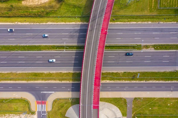 Luftaufnahme Der Brücke Straße Autoverkehr Vieler Autos Verkehrskonzept — Stockfoto