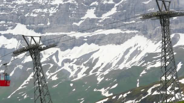 Wyciąg narciarski w Szwajcarii. Wengen — Wideo stockowe