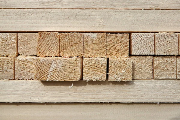 Boyutlanmış kereste dokusuna