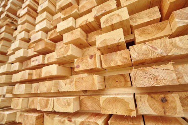 Boyutlanmış kereste dokusuna