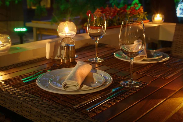 Romantisk Kväll Middagsservice — Stockfoto